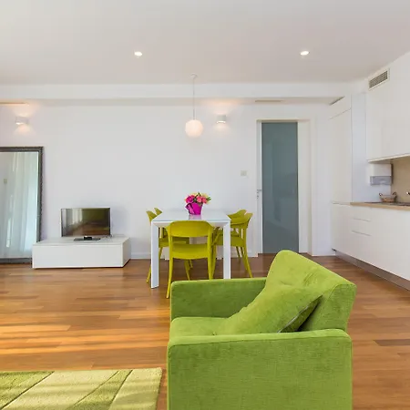 Luxury - L'orangerie Apartment